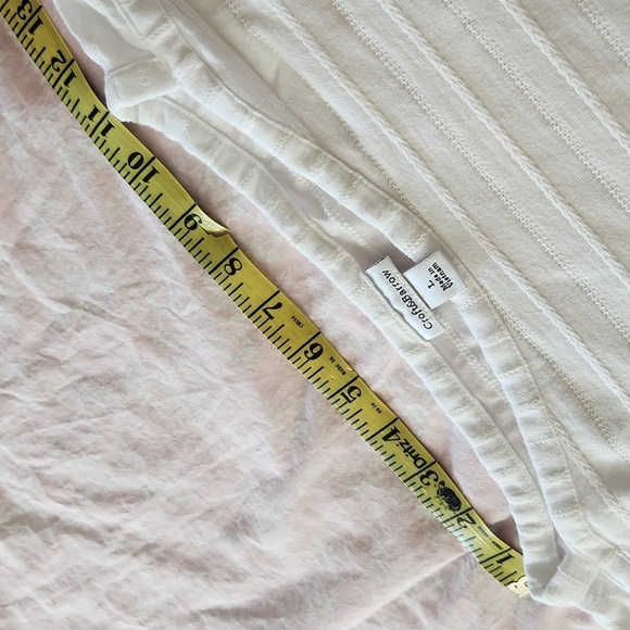 3/4 length sleeve white, boat neck knit top. - Picture 8 of 8